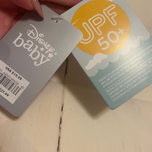 Shirt - Picture 3 of 4